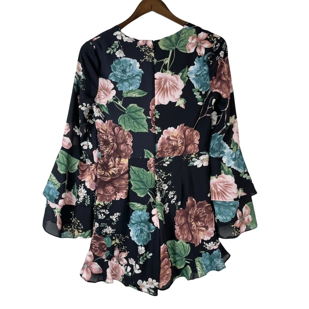 Bardot Amelia Black Floral Ruffle Bell‎ Sleeve Playsuit Romper Size 4 XS